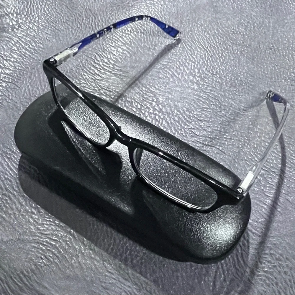 RORY Women’s  Blue Speckled Eyeglass